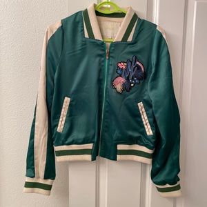 Cool girl must have one